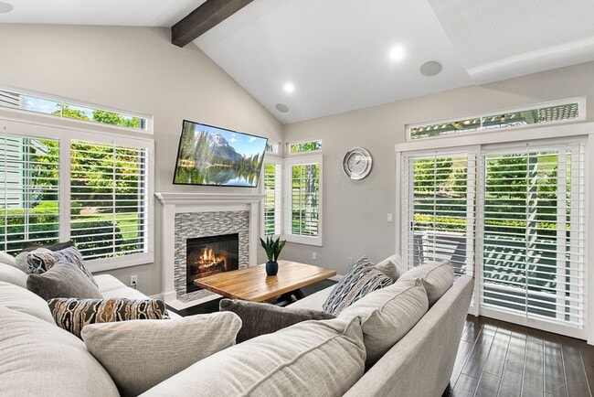 Photo - Furnished Beacon Hill Beauty!