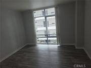Photo - 425 W Beech St Unit 433