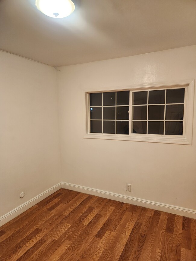 Photo - 11860 Truro Ave Unit 11860 Truro D