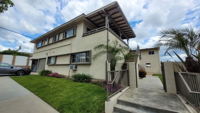 Building Photo - 856 N Euclid St Unit 854