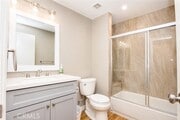 Photo - 970 Sandstone Dr