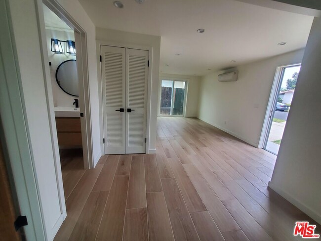 Photo - 6503 Geyser Ave