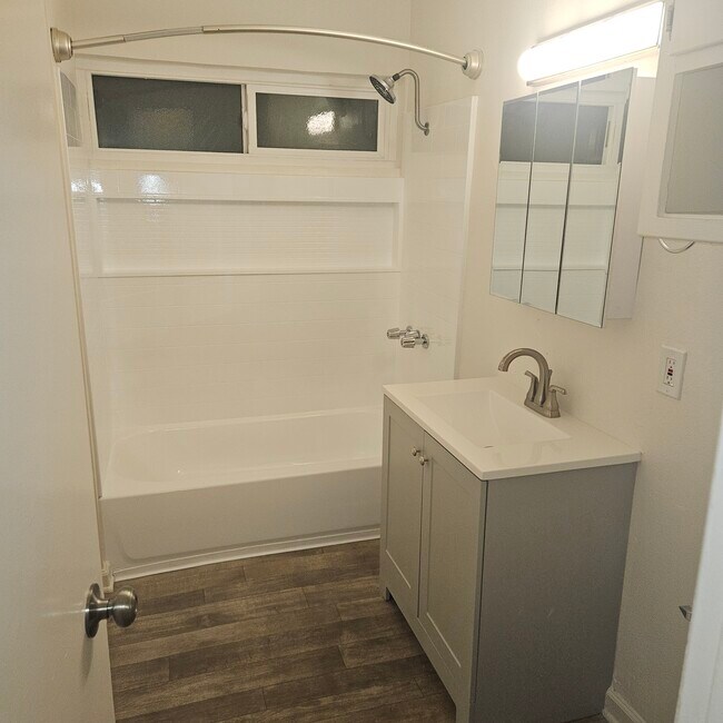 Photo - Gardena Capri Apartments