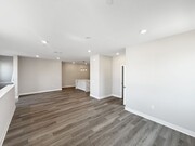 Photo - Stunning 3B/2.5BA Townhome in Oceanside fo...