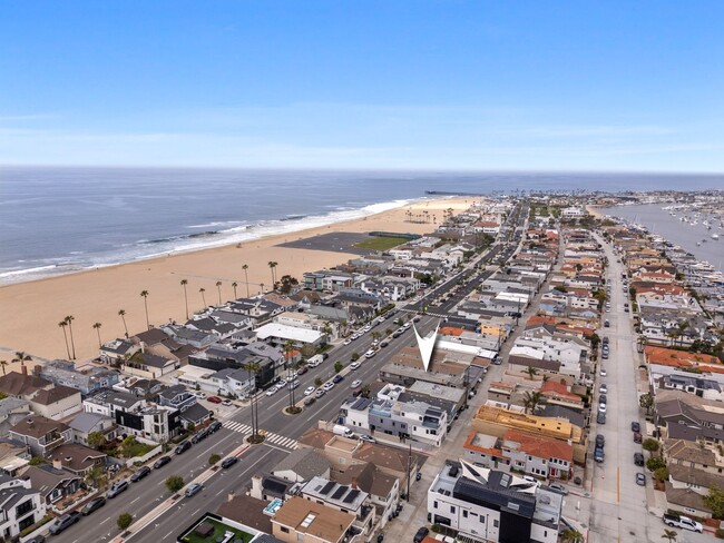 Photo - 1114 W Balboa Blvd Unit 1114 (Upper )