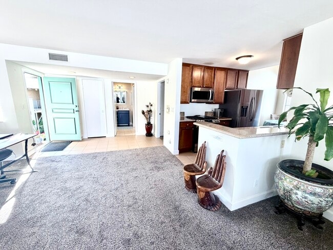 Photo - 1430 Colby Ave Unit 303