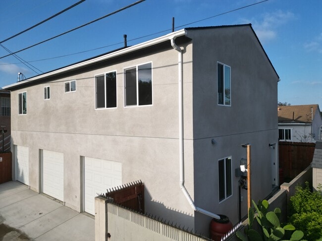 Photo - 11235 S Hobart Blvd Townhome