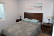 Queen Bed - 1637 Grove Rd