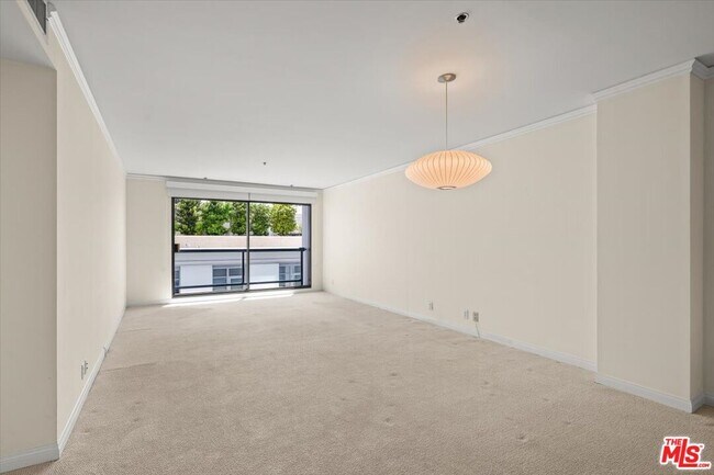 Photo - 10724 Wilshire Blvd Unit 604