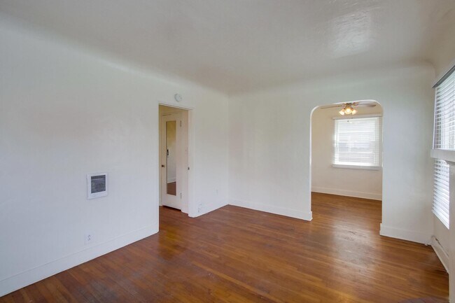 Photo - Spanish Craftsman Garden Apartments Bankers Hill Unit 3523 1/2