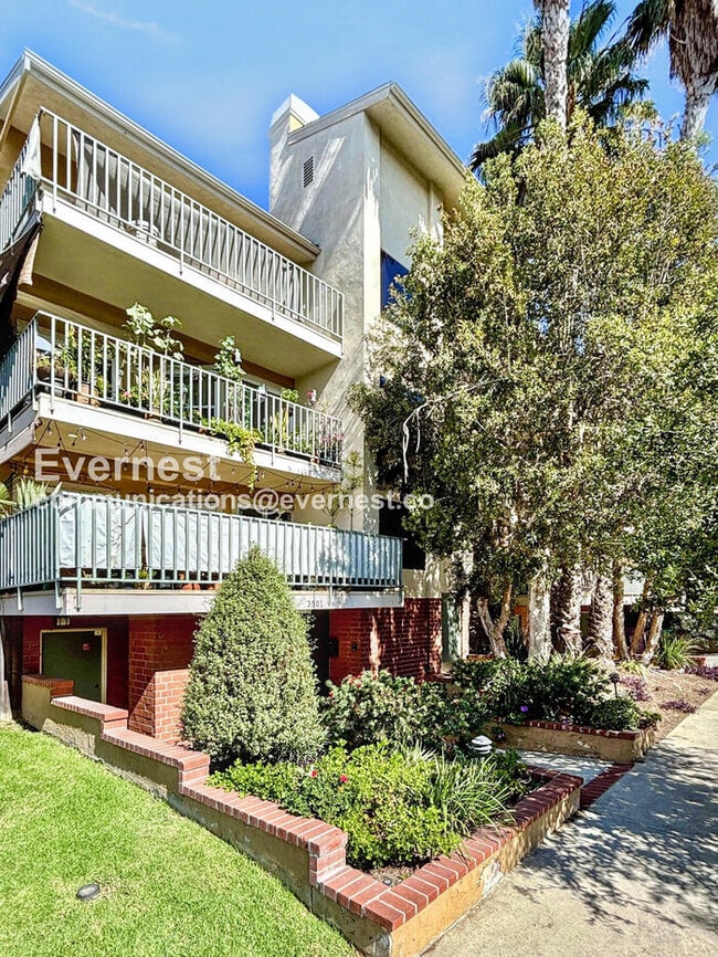 Building Photo - 3501 E Ransom St