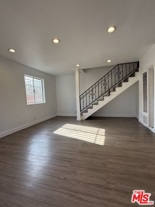 Photo - 1505 S Dunsmuir Ave