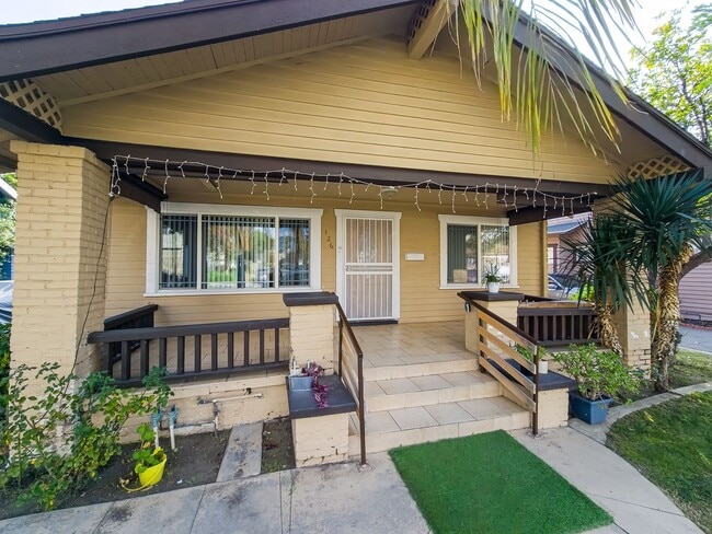 Building Photo - 126 E Garfield Ave Unit 126