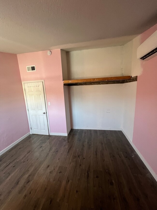 Photo - 700 E Washington Ave