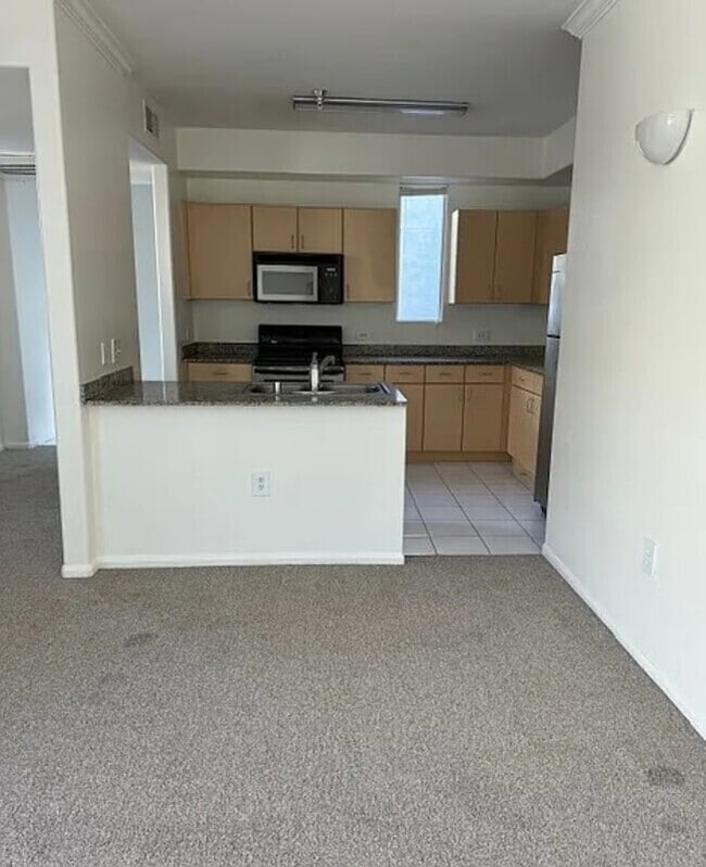 Photo - 1643 Sixth Ave Unit APT 409
