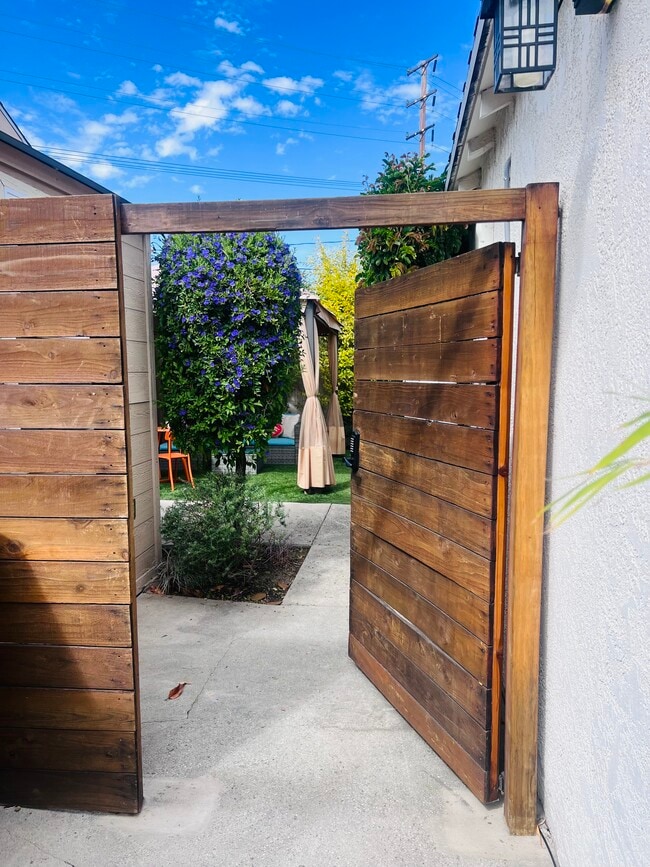 Private gated entrance with keyless code - 2150 Euclid Ave Unit A