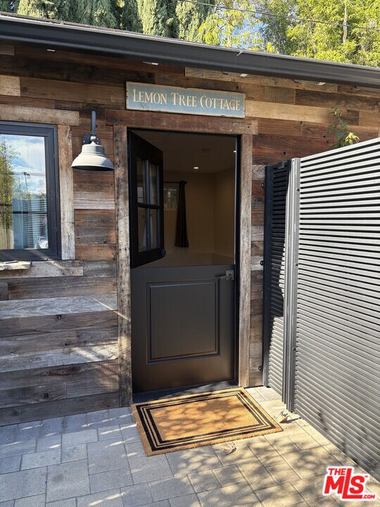 Photo - 4411 Radford Ave