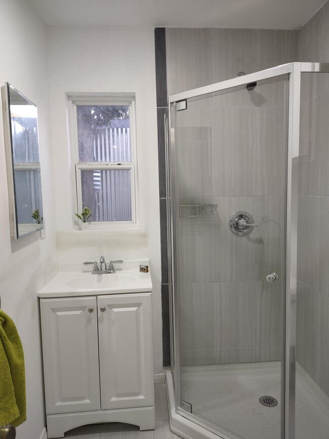 Photo - 206 N Florence St Unit 206