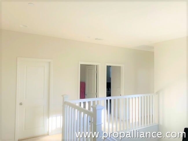 Building Photo - ***5 Bed / 3 Bath / 3,059 sqft House in Ga...