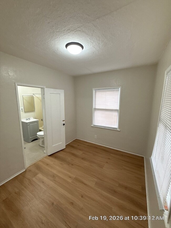 Photo - 946-948 E Nocta