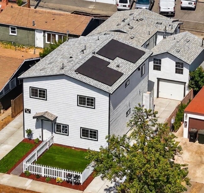 Building Photo - 116 N Cornell Ave