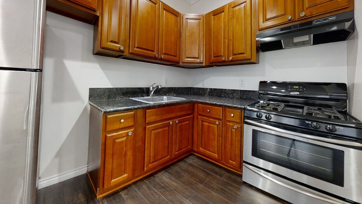 3D Tour - 507 Loma Dr Condo Unit 103