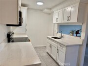 Photo - 1735 E Washington St Unit G12