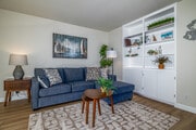 2BR, 2BA - 950SF - Living Room - Woodlake