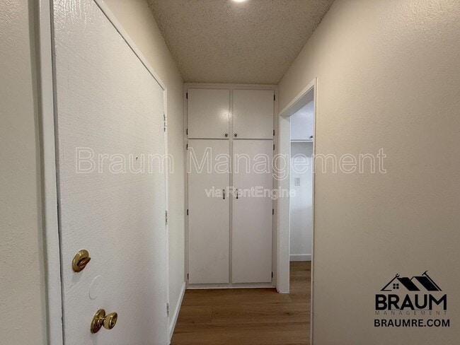 Photo - 5461 Kester Ave Unit 119