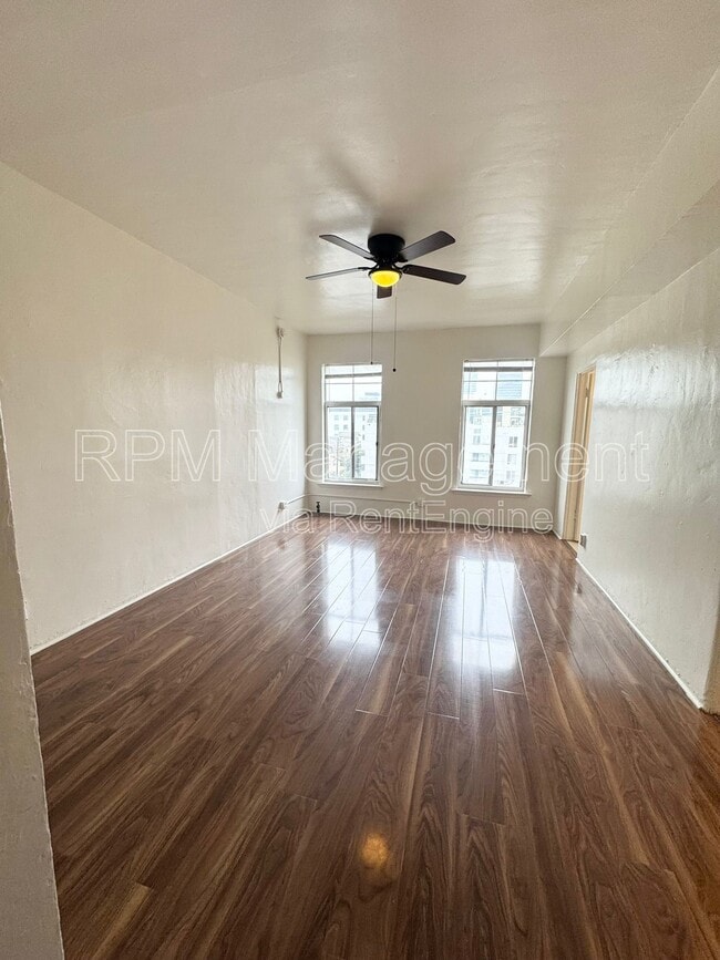 Building Photo - 901 S Kingsley Dr Unit 504 Rental
