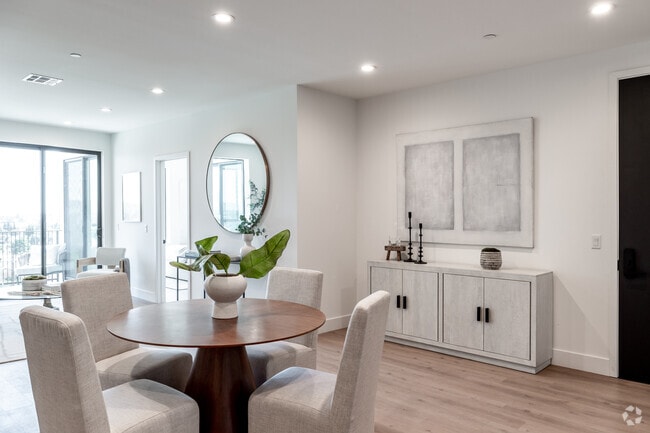 3BR, 2BA - 1,210SF - Dining Area - 1557 S Orange Grove Ave