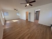 Photo - 3011 E 7th St