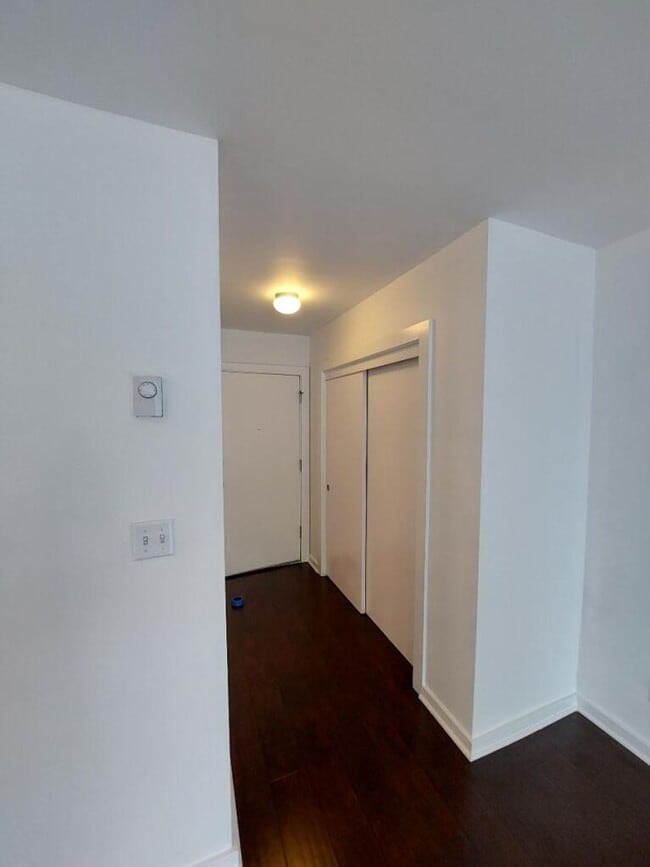 Photo - Wilshire Embassy Apartments