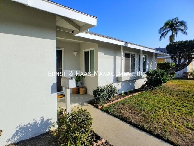 Photo - 3080 Palo Verde Ave