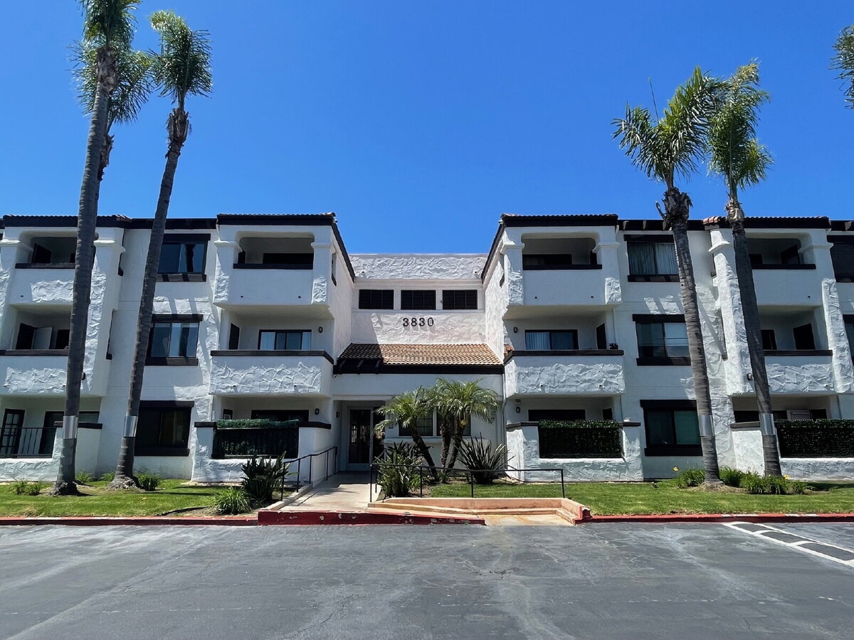 Enjoy the San Clemente lifestyle! - Enjoy the San Clemente lifestyle! Unit #17