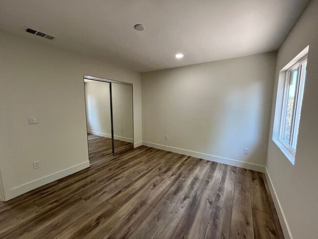 Photo - 4923-4923 Gary St Unit 4921 & 4923 Gary St.