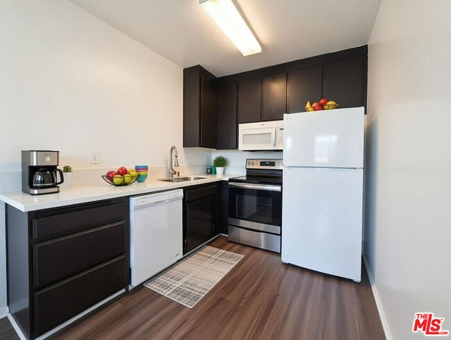 Photo - 1137 W 36th Pl Unit 9