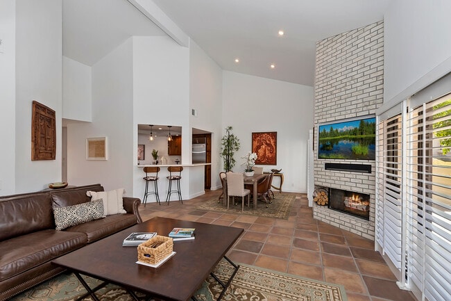 Photo - 77662 Avenida Madrugada