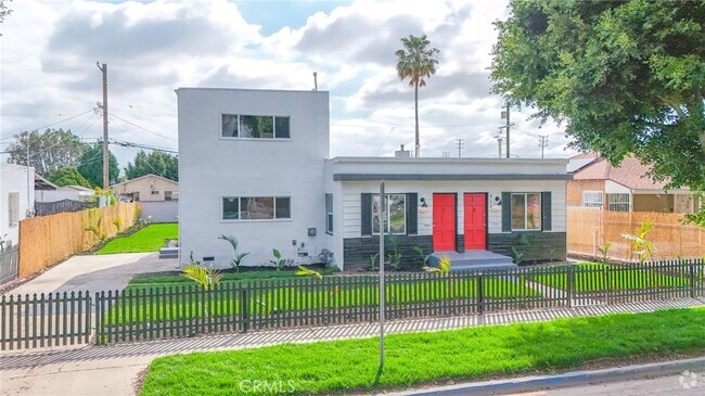 Building Photo - 920 E 91st St Rental
