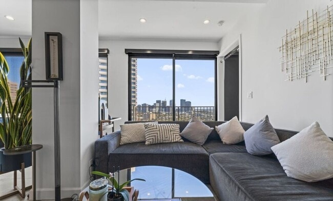 Photo - 10501 Wilshire Blvd Unit 1905