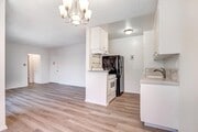 Photo - Foothill Apts