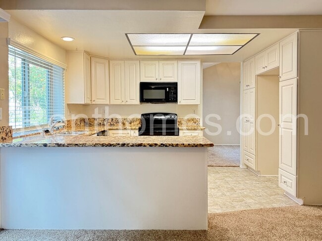 Photo - 13534 Longfellow Ln