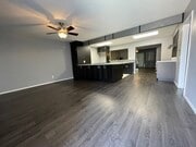Photo - 1686 Brentwood Dr House