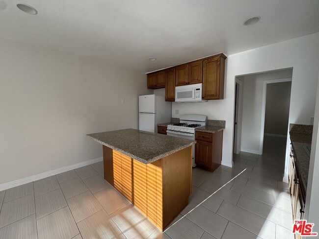 Photo - 315 N Coronado St