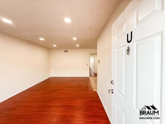 Photo - 221 W Elm Ave Unit U