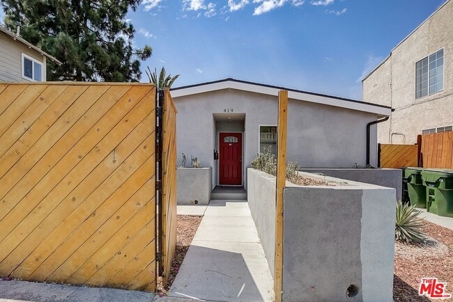 Building Photo - 419 S Lorena St Unit 419