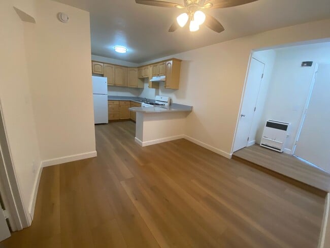 Photo - 3859 35th St