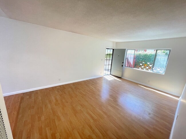 Photo - Newly Remodeled 3BD/1.5BA Duplex in Culver City!