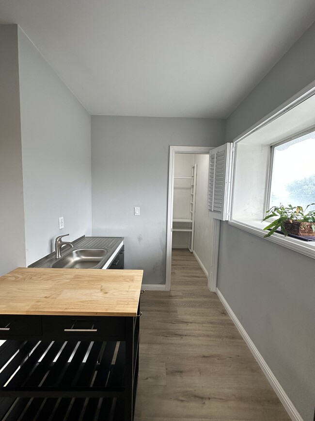 Photo - 2415 W 230th St