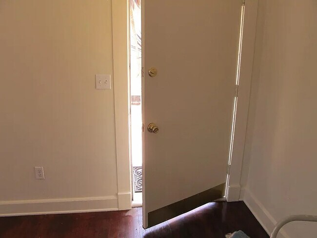 Photo - 342 1/2 4th Ave House